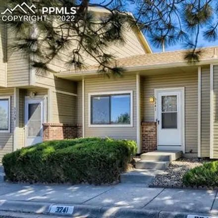 Image 1 - 3241 Bridgewater Drive, Colorado Springs, CO 80916, USA - Townhouse for sale