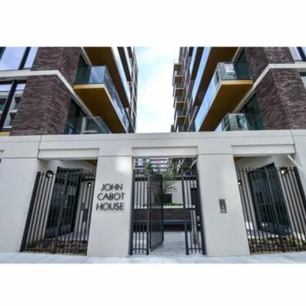 Image 8 - John Cabot House, Royal Crest Avenue, London, E16 2UN, United Kingdom - Loft for sale