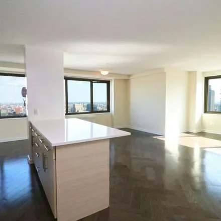 Image 4 - 427 East 81st Street, New York, NY 10028, USA - Apartment for rent