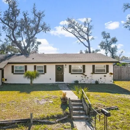 Buy this 3 bed house on 4940 South Lakewood Drive in Parker, Bay County