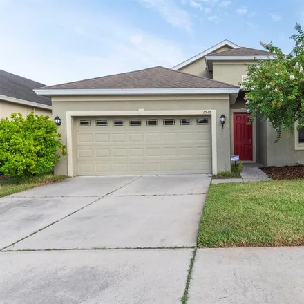 Buy this 4 bed house on 2528 Ladoga Drive in Lakeland, FL 33805