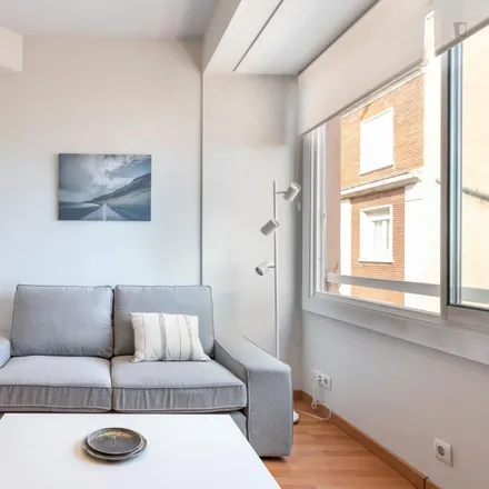 Image 8 - Ronda del General Mitre, 188, 08006 Barcelona, Spain - Apartment for rent