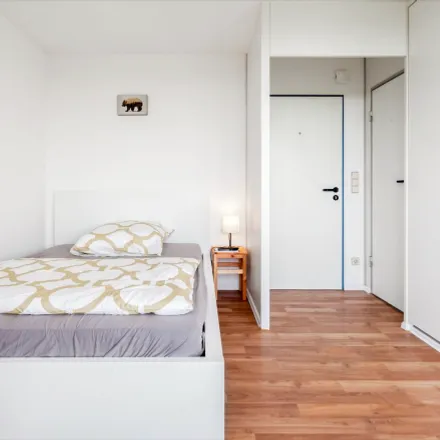 Rent this studio apartment on Holsteiner Straße in 39122 Magdeburg, Germany