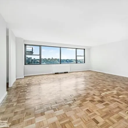 Buy this studio apartment on 2500 Johnson Ave Apt 18f in New York, 10463