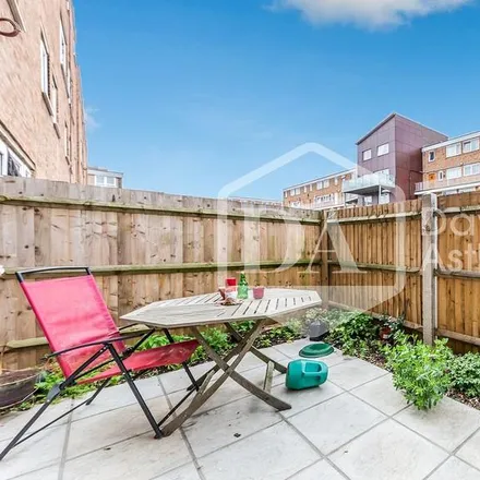 Image 3 - 18-28 Wager Street, Bow Common, London, E3 4DW, United Kingdom - Apartment for rent