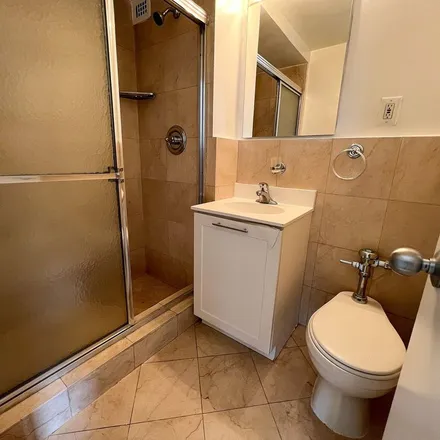 Rent this 3 bed apartment on 416 East 80th Street in New York, NY 10075