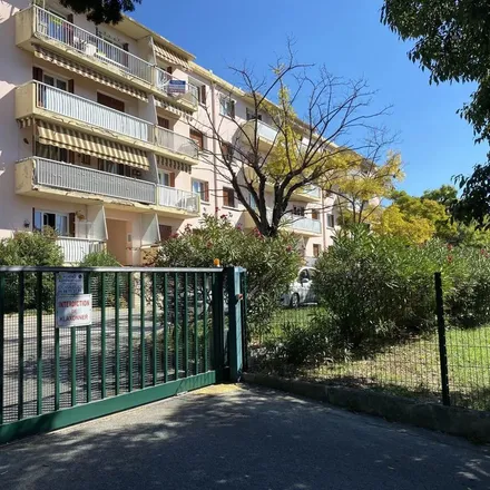 Image 7 - 315 Place de la Liberté, 83000 Toulon, France - Apartment for rent