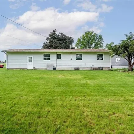 Image 4 - 707 E Carleton St, Toledo, Iowa, 52342 - House for sale