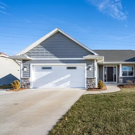 Buy this 3 bed house on 1699 27th Avenue in Kenosha, WI 53140
