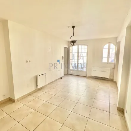 Rent this 2 bed apartment on 3 Rue du Général de Gaulle in 83600 Fréjus, France