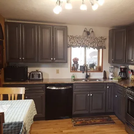 Rent this 4 bed house on Mountain Home in ID, 83647