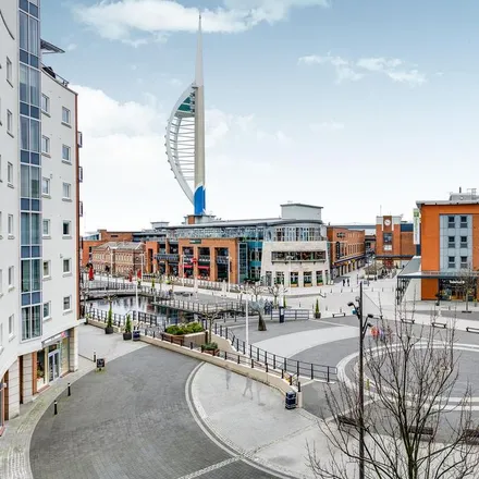 Image 8 - Costa, Gunwharf Quays, Portsmouth, PO1 3SZ, United Kingdom - Apartment for rent