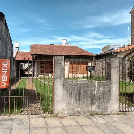 Buy this 2 bed house on Ignacio Warnes 3602 in Olivos, B1605 DSR Vicente López