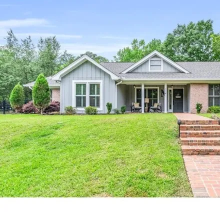 Buy this 4 bed house on 118 Kennel Road in Rolling Fork Estates, Columbus