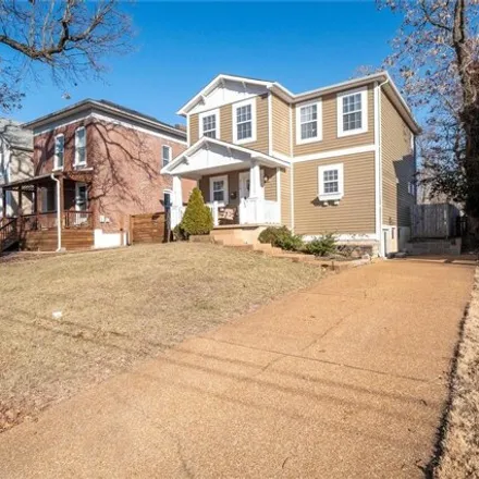 Image 2 - 2116 Forest Avenue, Benton, St. Louis, MO 63139, USA - House for sale