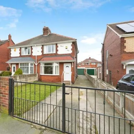 Buy this 2 bed duplex on Airedale Road in Castleford, WF10 3EE
