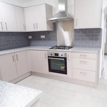 Rent this 2 bed townhouse on 30 Garfield Road in London, E13 8EN