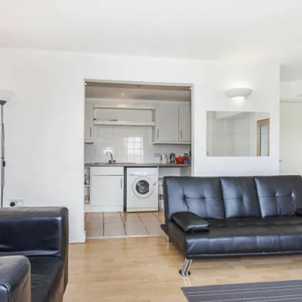 Image 5 - Crumbles Castle, Bingfield Street, London, N1 0GD, United Kingdom - Apartment for sale