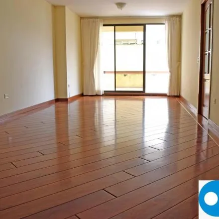 Rent this 2 bed apartment on Edificio Murano in De las Alondras N39-157, 170124
