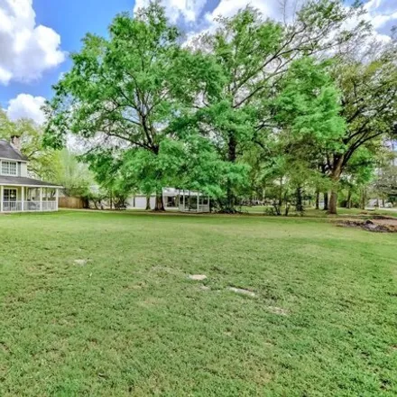 Image 7 - 221 Oakcrest Street, Rose Hill Acres, Hardin County, TX 77657, USA - House for sale