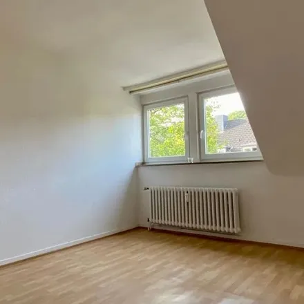 Rent this 2 bed apartment on Lösorter Straße in 47137 Duisburg, Germany