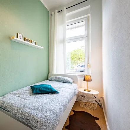 Rent this 2 bed apartment on Wolfenbütteler Straße 8 in 39112 Magdeburg, Germany