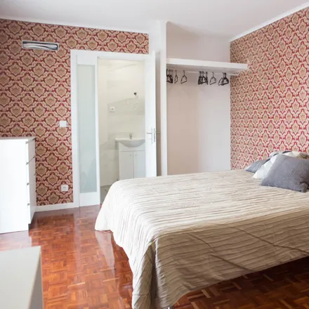 Image 5 - Rua do Monte da Giesta, 4425-440 Rio Tinto, Portugal - Room for rent