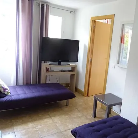 Rent this 1 bed apartment on Hôtel de Ville in 5 Rue des Thermes, 66110 Palalda