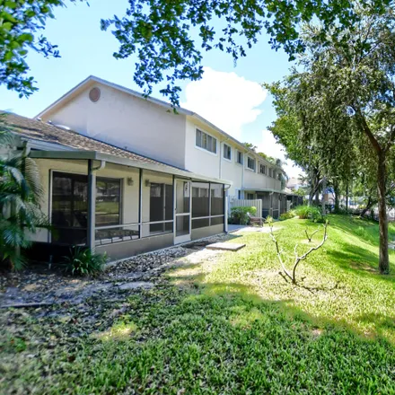 Buy this 2 bed townhouse on 1921 Discovery Circle East in Crystal Lake, Deerfield Beach