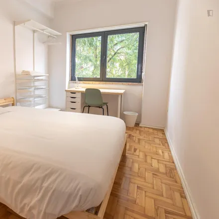 Rent this 5 bed room on Rua da Beneficência 141 in 1600-021 Lisbon, Portugal