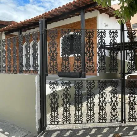 Buy this 3 bed house on Rua Carlos Smith in Jardim Maria Antonia Prado, Sorocaba - SP