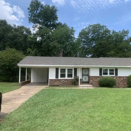 Rent this 3 bed house on 3095 Ruskin Rd in Bartlett, Tennessee