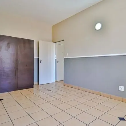 Image 1 - Anderson Street, Johannesburg Ward 124, Johannesburg, 2001, South Africa - Apartment for rent