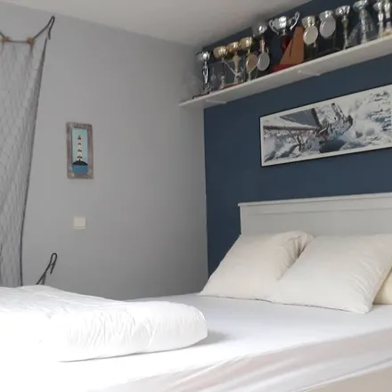 Rent this 4 bed house on 17110 Saint-Georges-de-Didonne