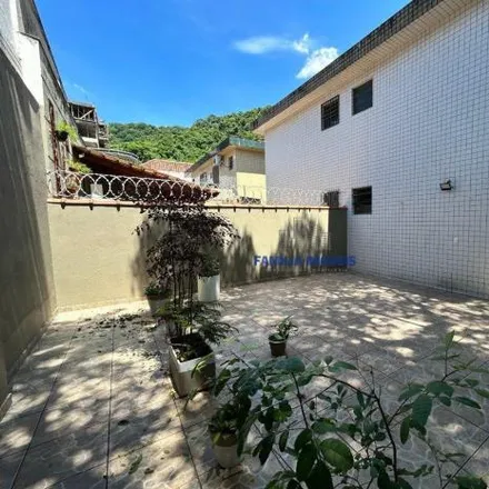 Rent this 3 bed house on Rua Professor Reinaldo Porchat in Marapé, Santos - SP