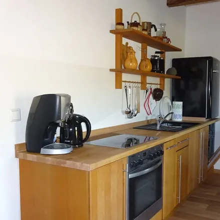 Rent this 2 bed apartment on 09430 Drebach