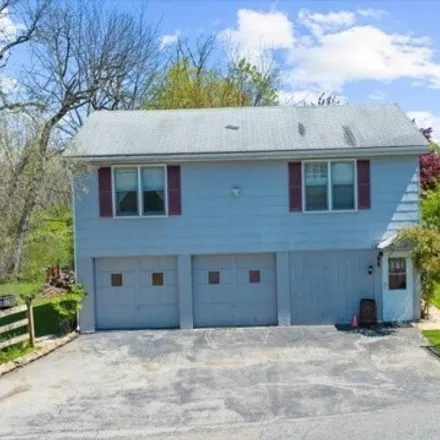 Buy this 1 bed house on 2 Sheets Lane in Bloomsbury, Hunterdon County