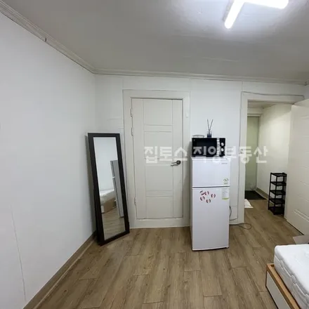 Image 1 - 서울특별시 서초구 반포동 719-15 - Apartment for rent