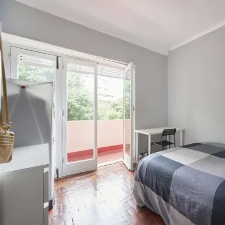 Rent this 4 bed room on Capital in Avenida Elias Garcia 87, 1050-097 Lisbon