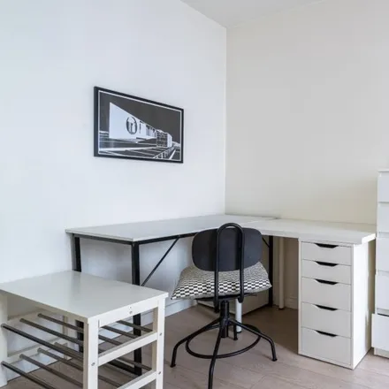 Rent this studio apartment on 86 Rue du Faubourg du Temple in 75011 Paris, France