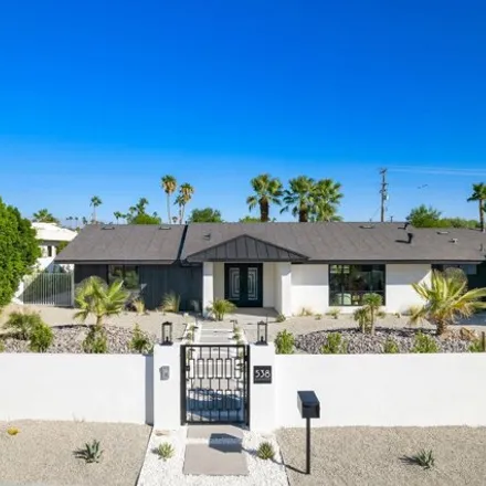 Image 2 - 540 East Miraleste Court, Palm Springs, CA 92262, USA - House for sale