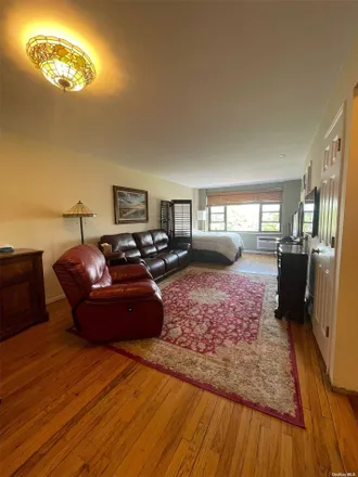 Buy this studio condo on 55 South Bergen Place in Village of Freeport, NY 11520