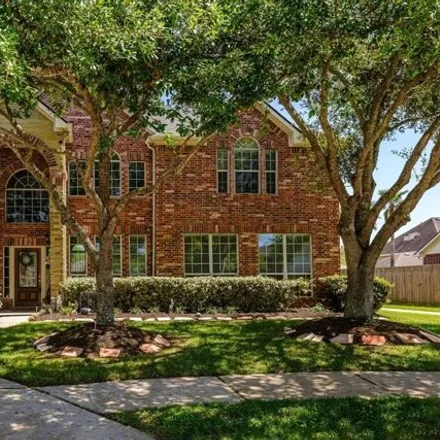 Buy this 6 bed house on 401 White Oak Pointe Drive in League City, TX 77573