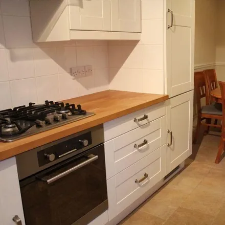 Rent this 5 bed townhouse on Wyndcote Road in Liverpool, L18 2DA