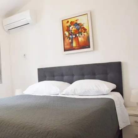 Rent this 2 bed apartment on Sheraton Dubrovnik Riviera Hotel in Šetalište dr. Franje Tuđmana, 20207 Srebreno