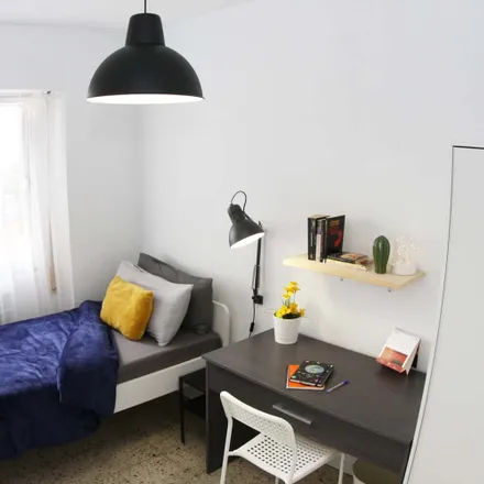 Image 2 - Calle de Camarena, 229, 28047 Madrid, Spain - Room for rent