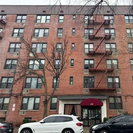 Buy this studio apartment on 2015 Saint Paul Avenue in New York, NY 10461