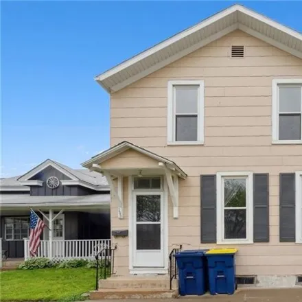 Buy this 2 bed house on 370 B Avenue in Vinton, IA 52349