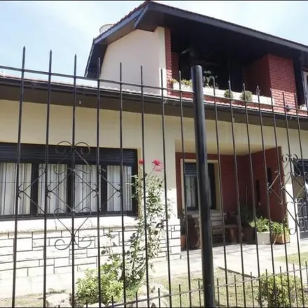 Buy this 5 bed house on Avenida Fortunato de la Plaza 6858 in El Martillo, Mar del Plata