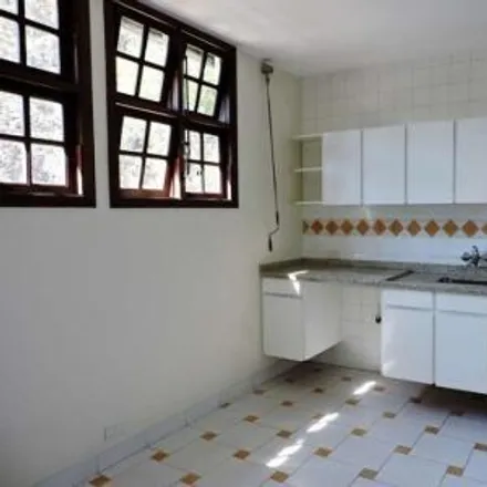 Rent this 6 bed house on Rua Porto Feliz in Chácara Quiririm, Carapicuíba - SP